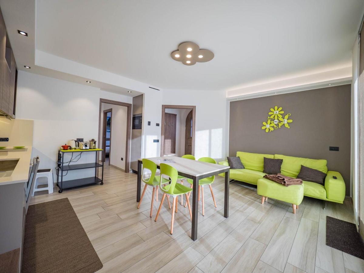 הוילה ליביניו Chalet 4 Stagioni מראה חיצוני תמונה